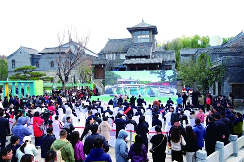 2025章丘大葱丰收季启动活动现场 本版摄影 通讯员 鹿洪东